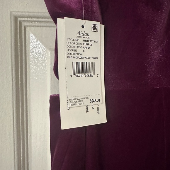 Aidan Mattox velvet dress - Picture 5 of 6